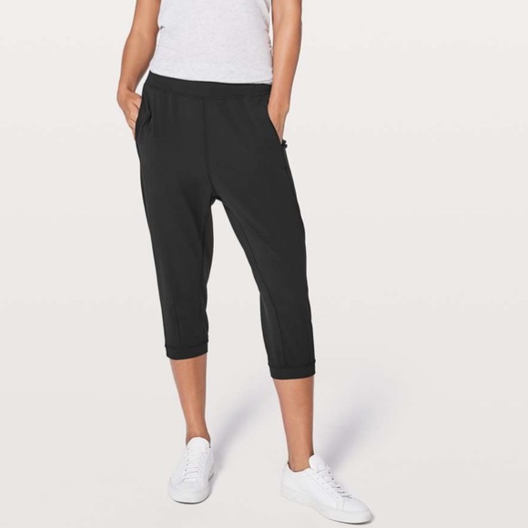 Lululemon Rejuvenate Crop *18"
Black - Picture 4 of 7